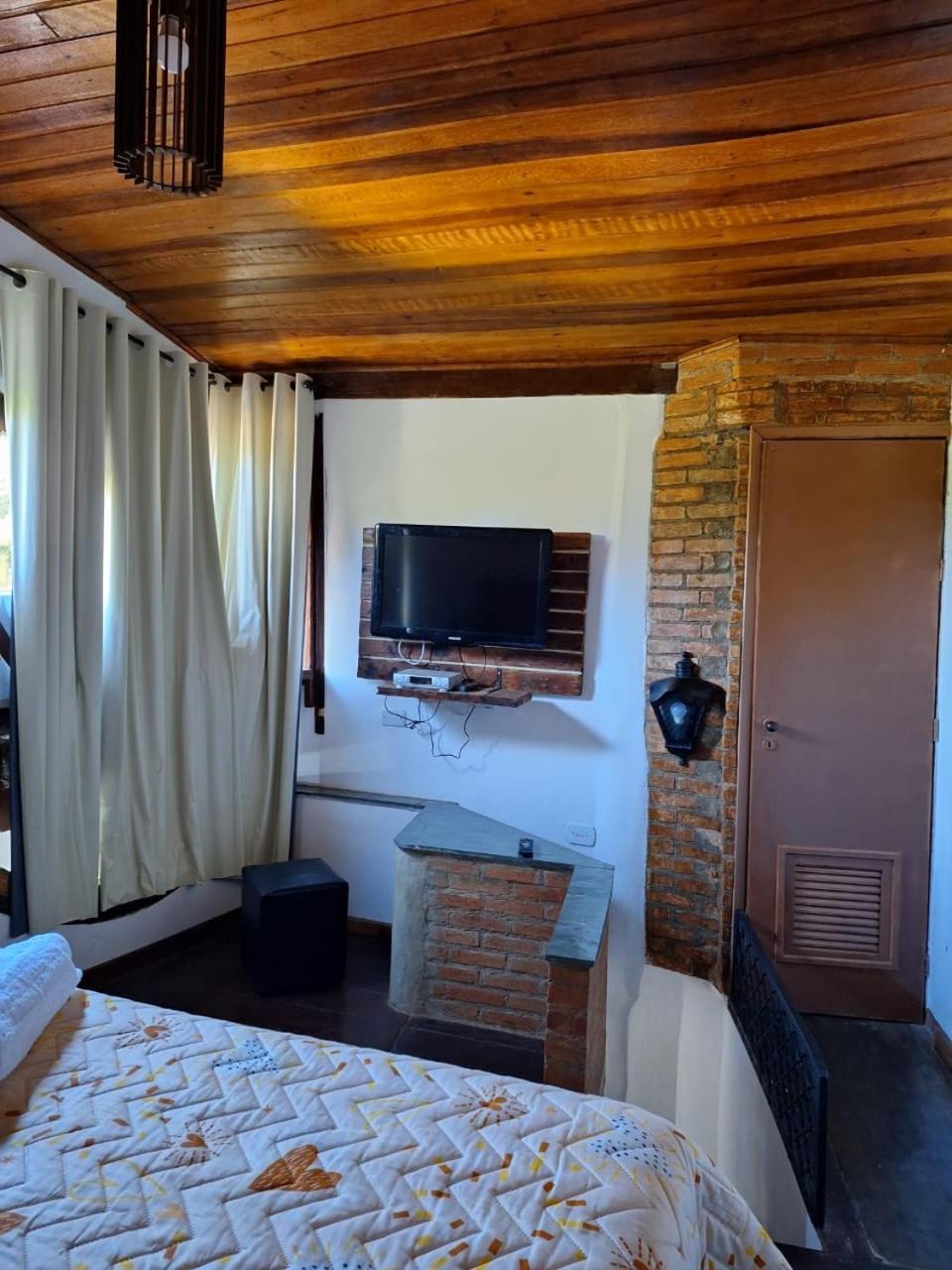 Chácara ladeira de Pedra Vila Salesópolis Exterior foto